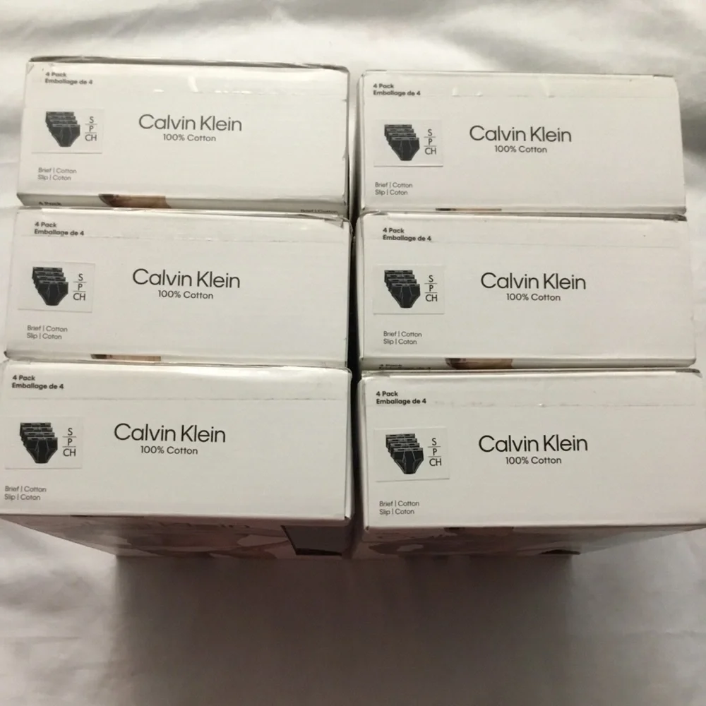 Calvin Klein Men's Black Classic Fit Briefs 4-Pack
